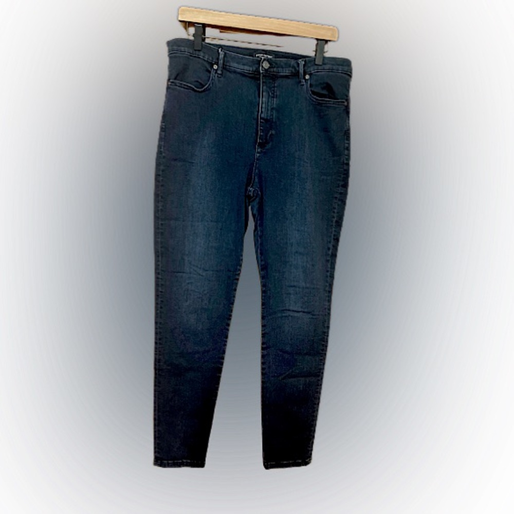 Banana Republic - Dark Wash Jeans - Size 32